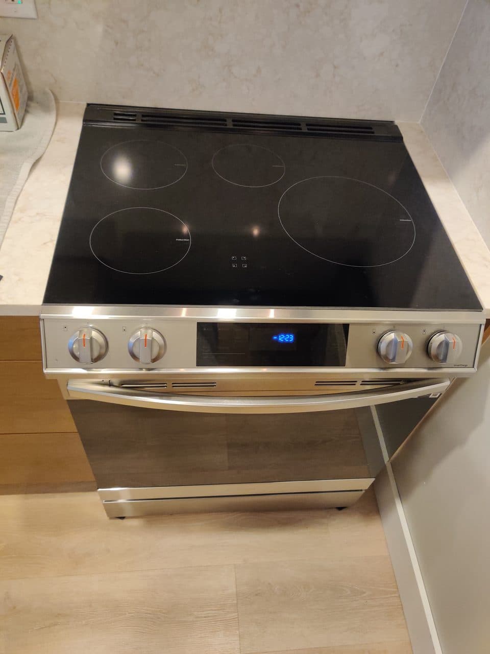 Range after the top panel adjustment: Samsung range, model NE63B8611SS (oven & stove repair in Fort Lauderdale, FL, August 2026)